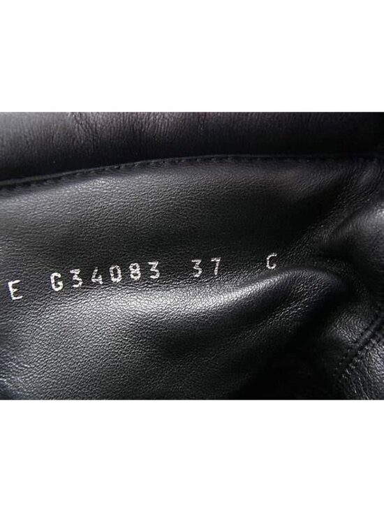 CHANEL Black Quilted Leather Interlocking CC Logo Combat  Chanel Coconeige CC Logo Lambskin Boots 37 Shoes Black
